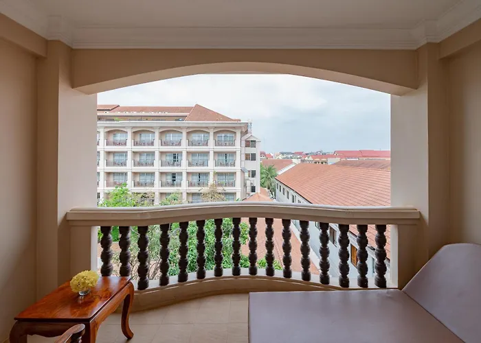 Hotel Somadevi Angkor Premium 4*